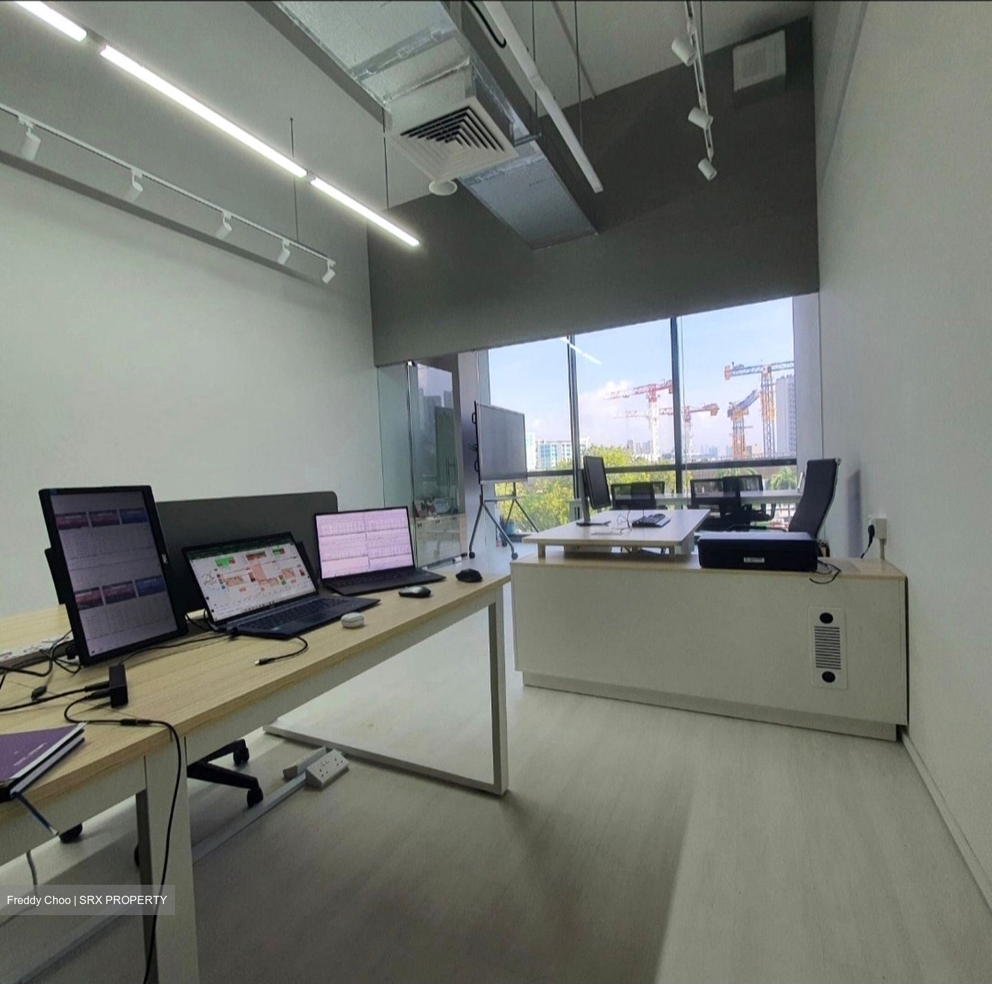 Woods Square (D25), Office #552152301